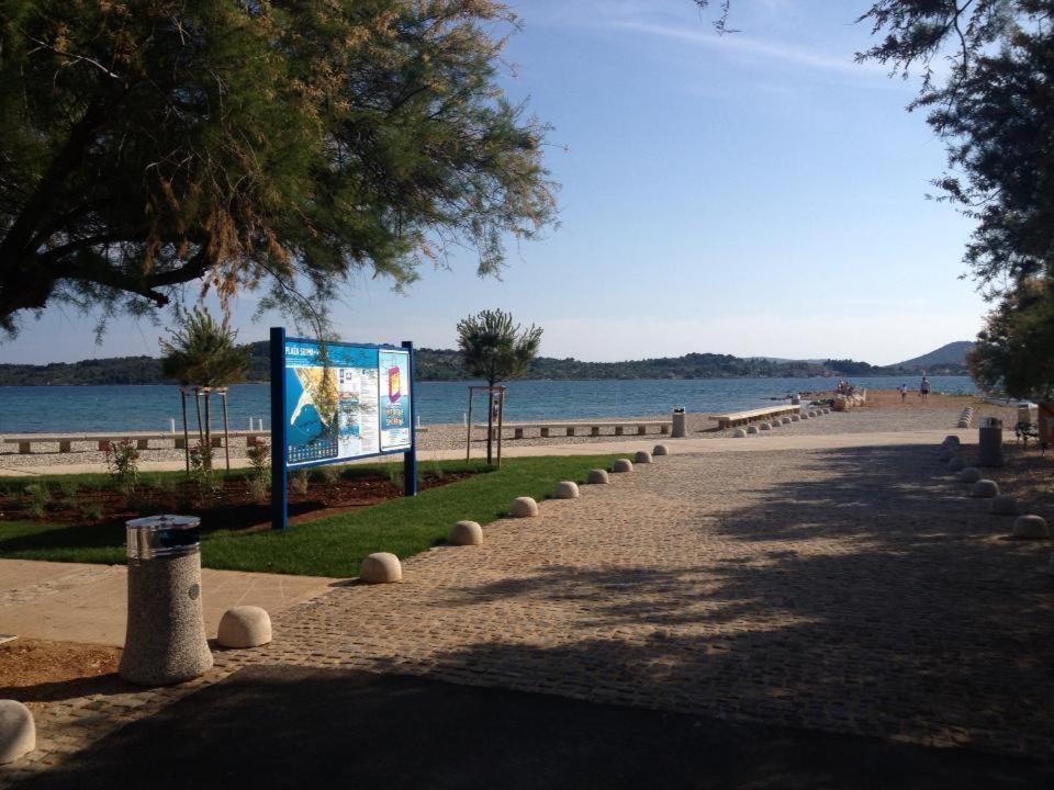Apartments Miriam Srima Vodice Exterior foto