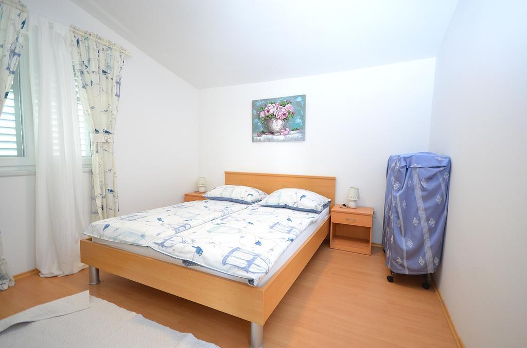 Apartments Miriam Srima Vodice Exterior foto