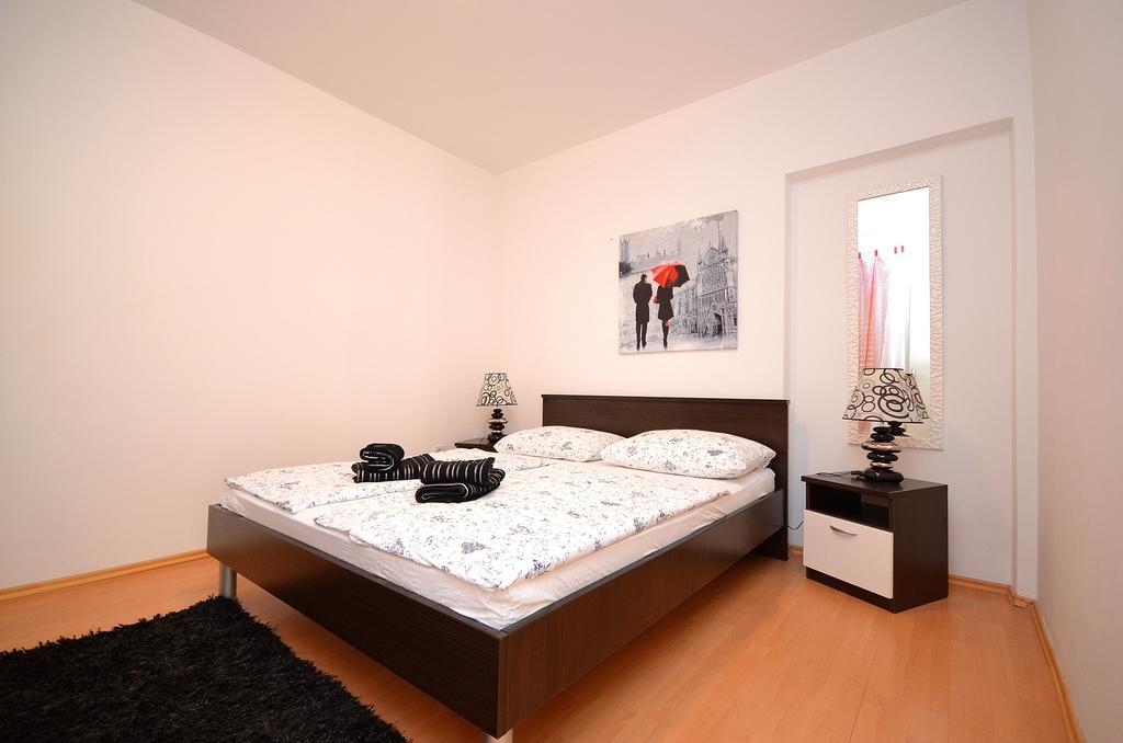 Apartments Miriam Srima Vodice Exterior foto